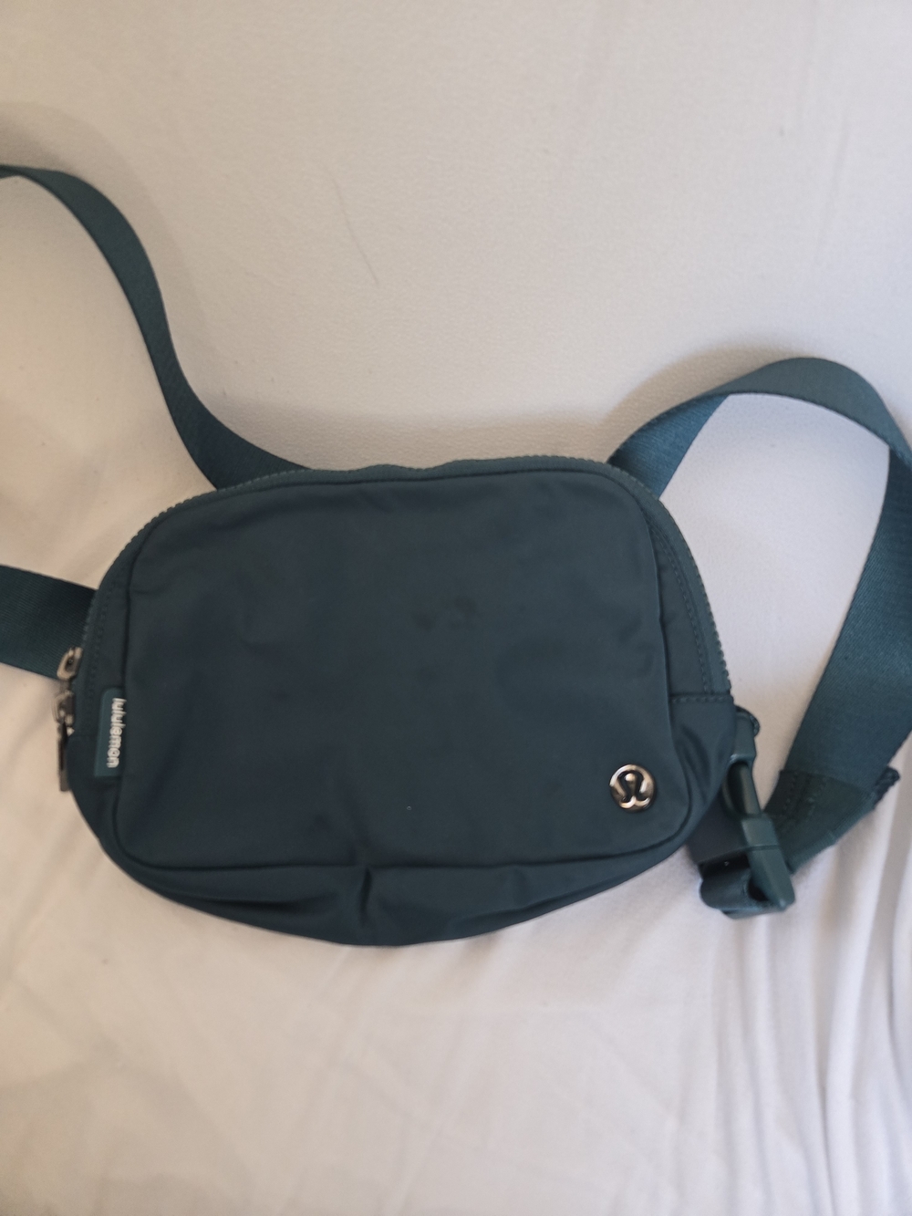 lululemon athletica teal belt bag with adjustable strap